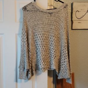 Light weight sweater